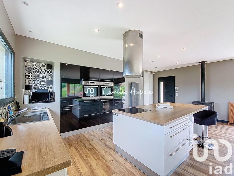 Maison - 184 m² - 7 pièces