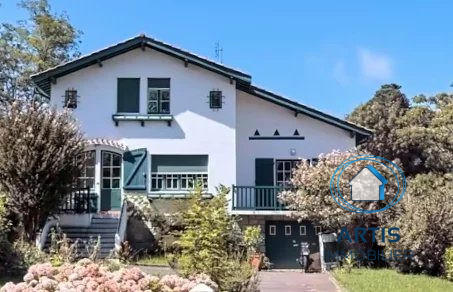 Maison - 176 m² - 4 pièces