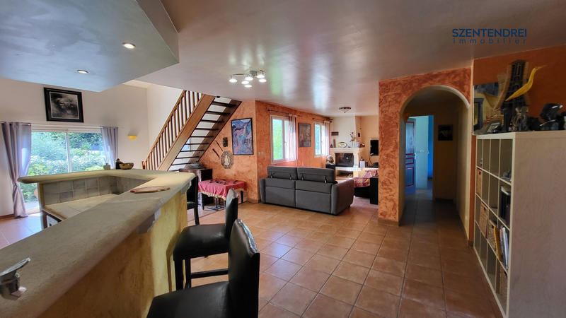 Villa - 153 m² - 5 pièces