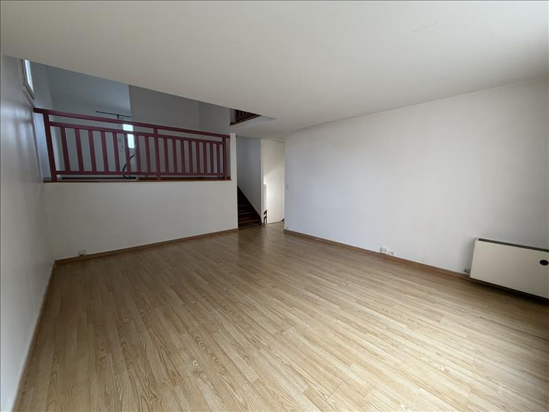 Maison - 93 m² - 5 pièces