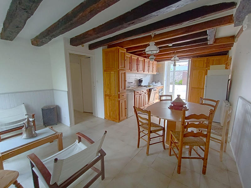 Maison - 200 m² - 9 pièces