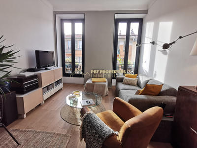 Appartement - 85 m² - 3 pièces