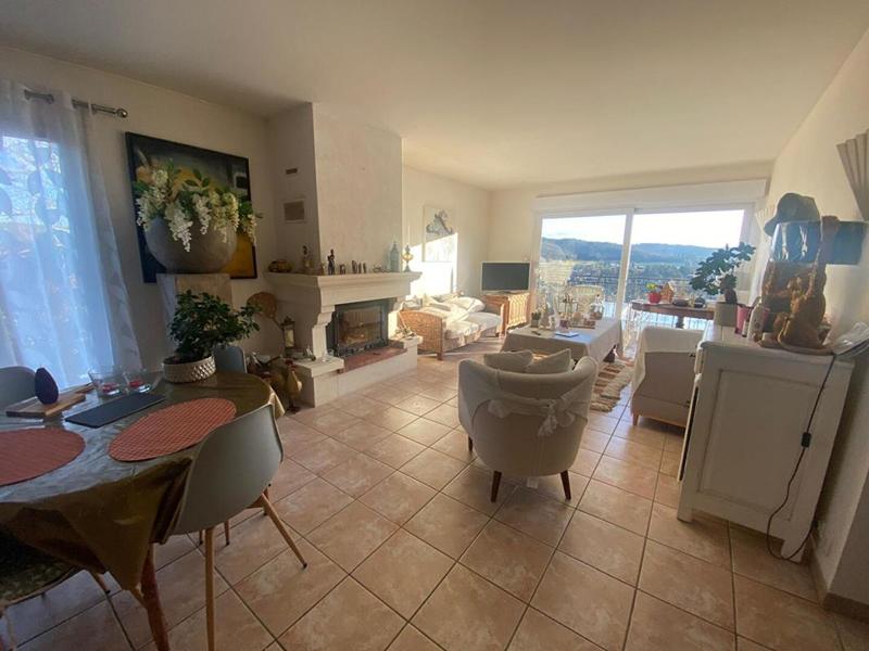 Maison - 146 m² - 7 pièces