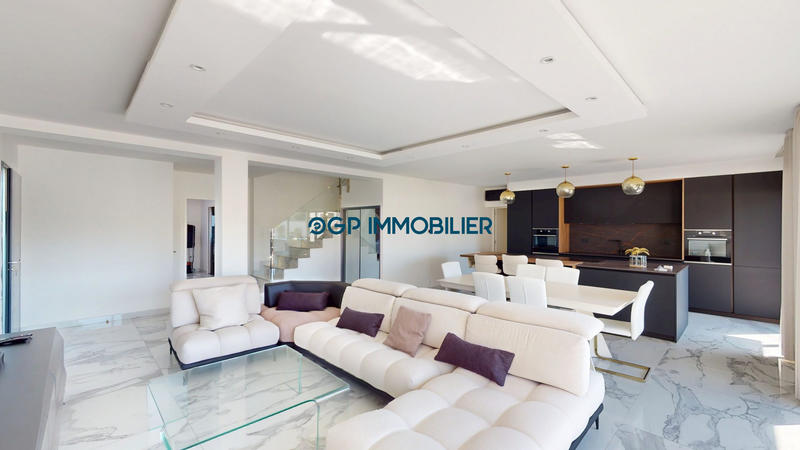 Maison contemporaine - 179 m² - 6 pièces