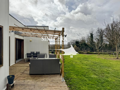 Villa - 220 m² - 10 pièces