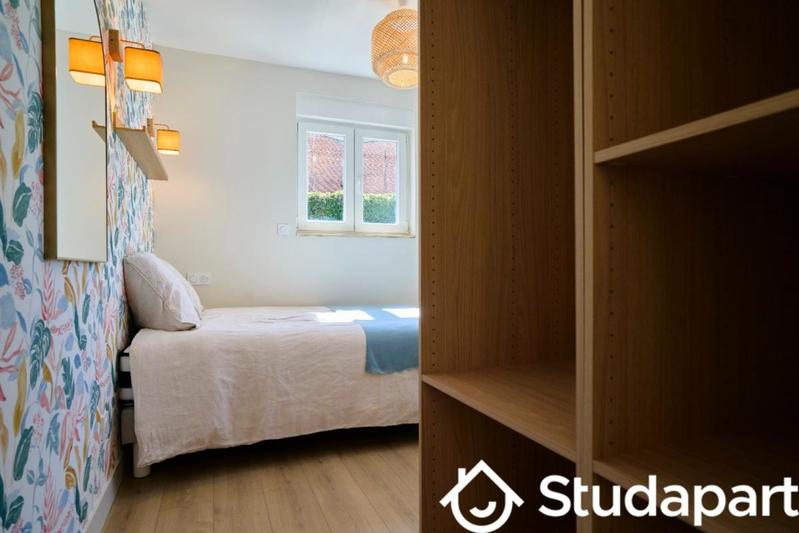 Chambre - 10 m² - 1 pièce