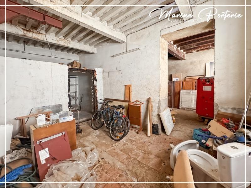 Maison traditionnelle - 420 m² - 13 pièces