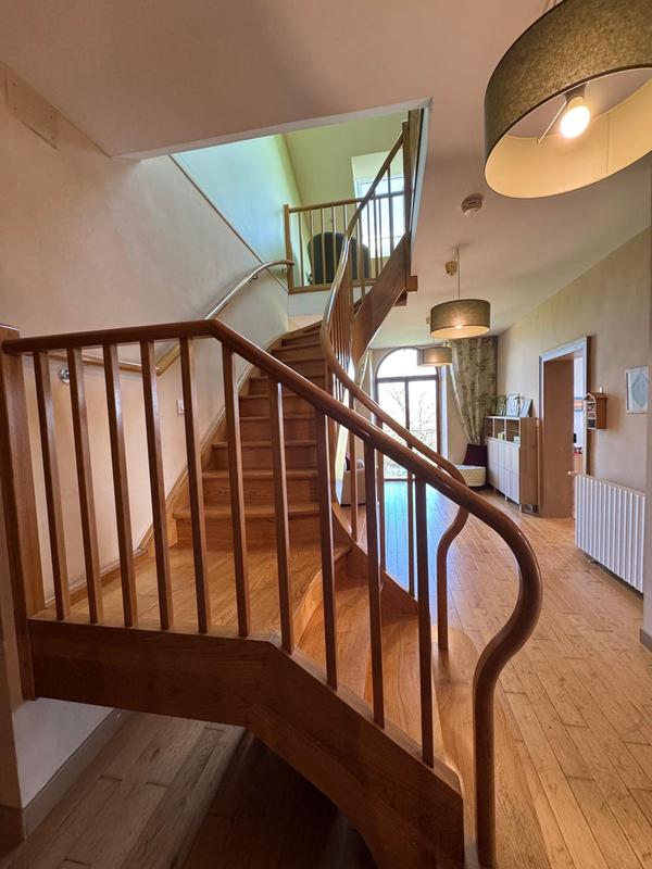 Maison - 397 m² - 14 pièces