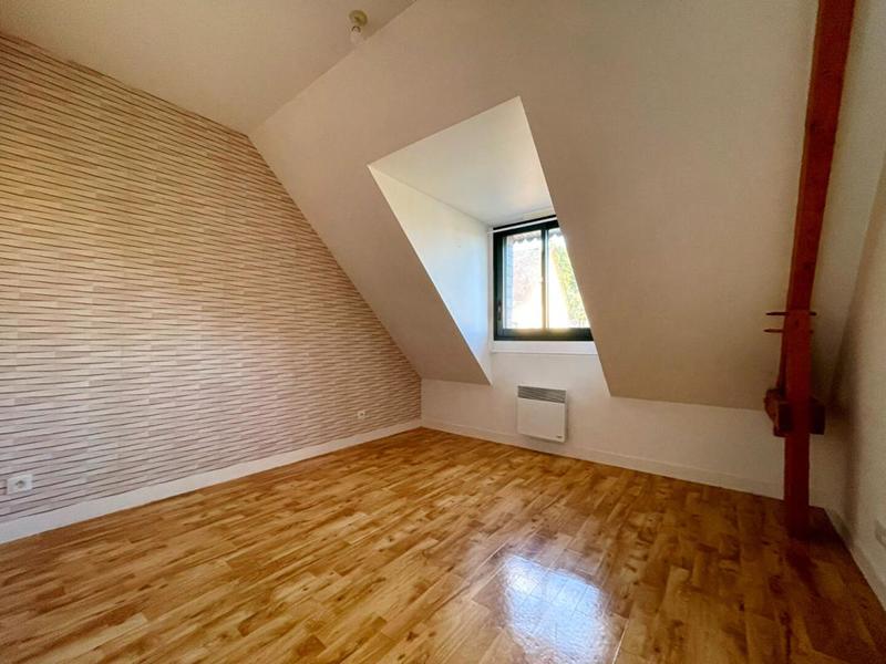 Maison - 107 m² - 6 pièces