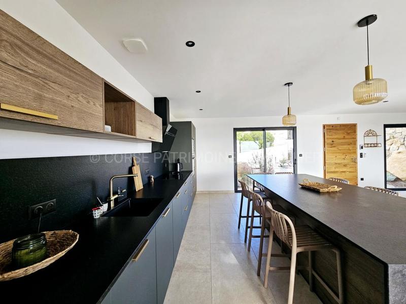 Villa - 136 m² - 4 pièces