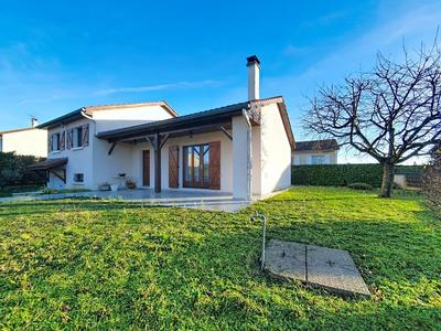 Maison - 104 m² - 4 pièces