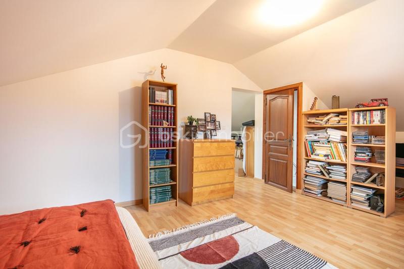 Maison - 141 m² - 8 pièces