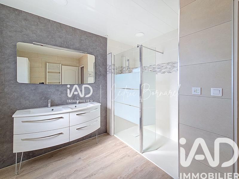 Maison - 182 m² - 7 pièces