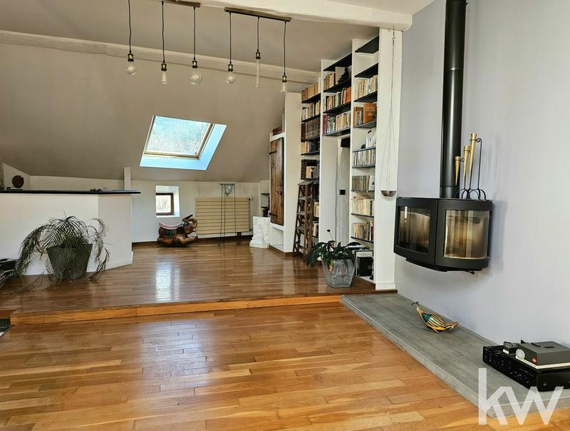 Maison - 278 m² - 11 pièces