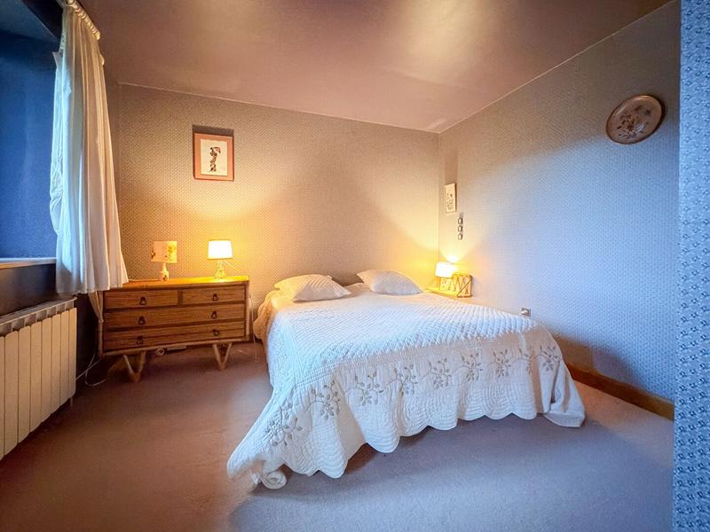 Maison - 323 m² - 11 pièces