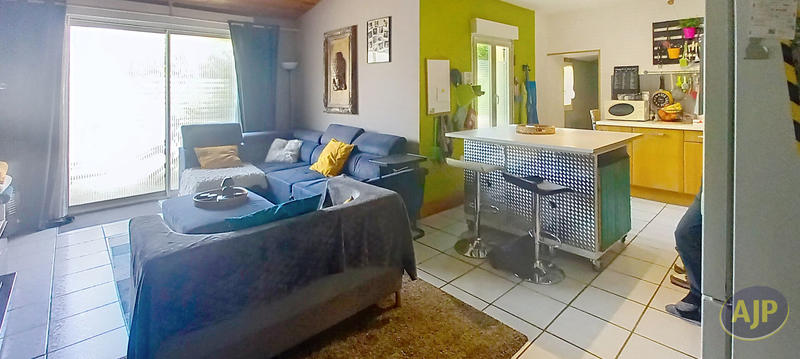 Maison - 140 m² - 9 pièces