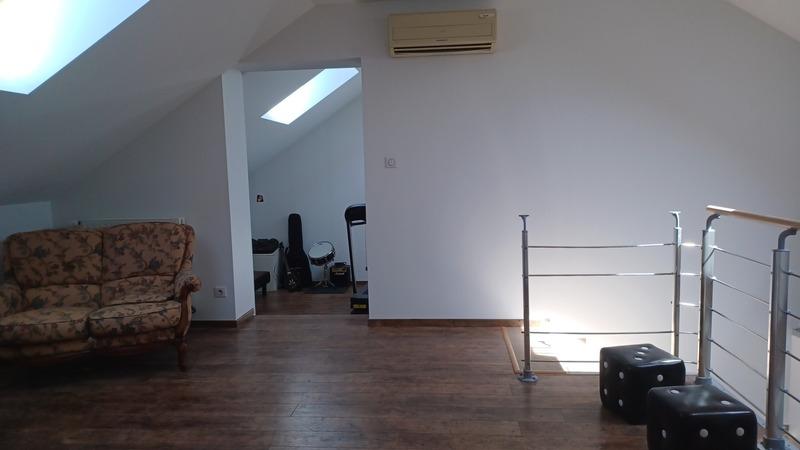 Maison - 258 m² - 9 pièces