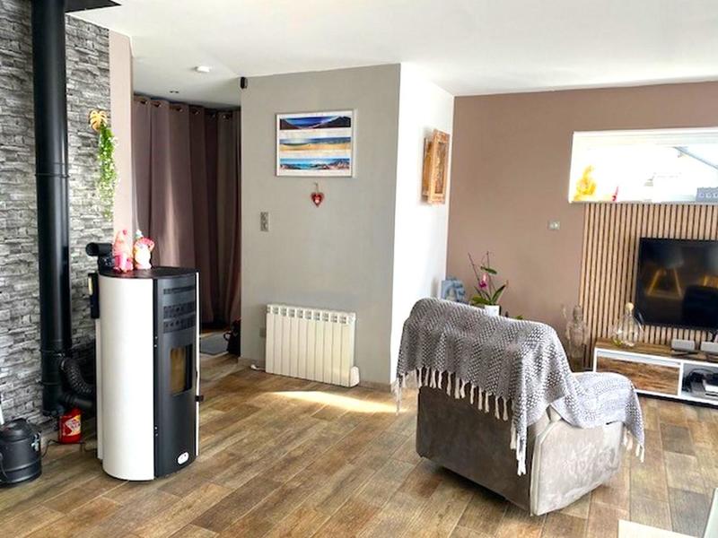 Maison - 96 m² - 5 pièces