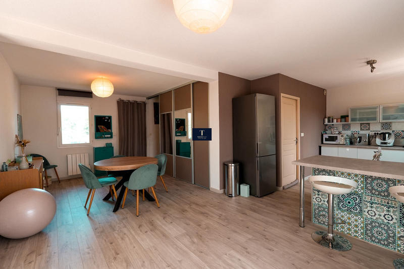 Maison traditionnelle - 95 m² - 4 pièces