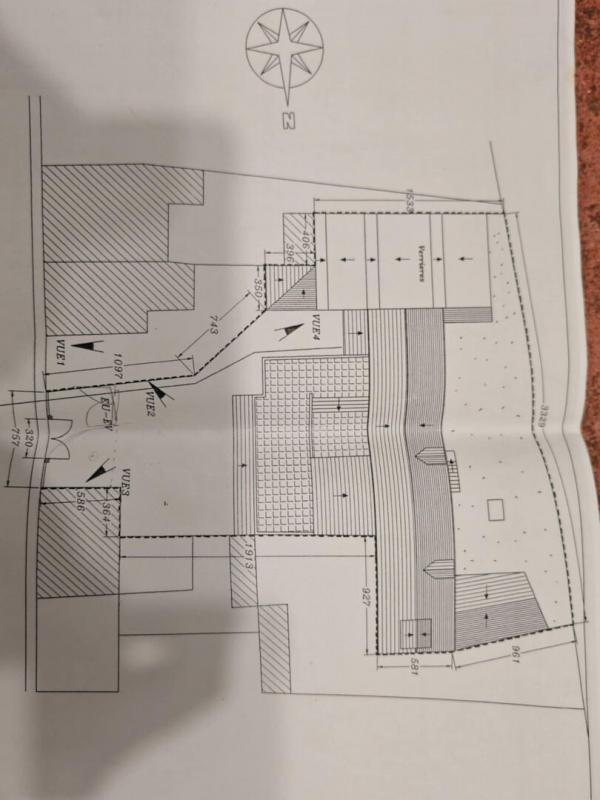 Maison - 500 m² - 5 pièces