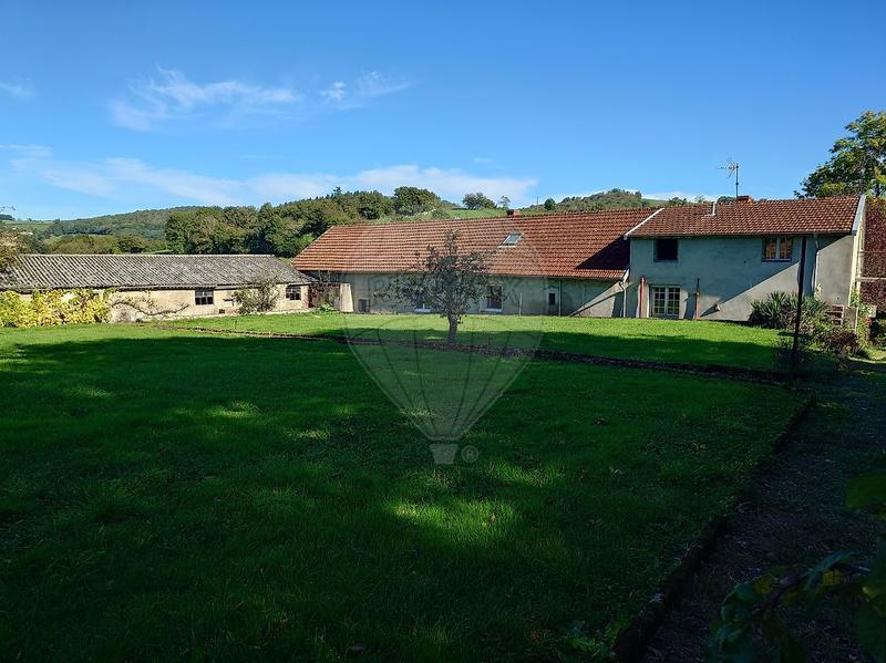 Maison - 182 m² - 9 pièces