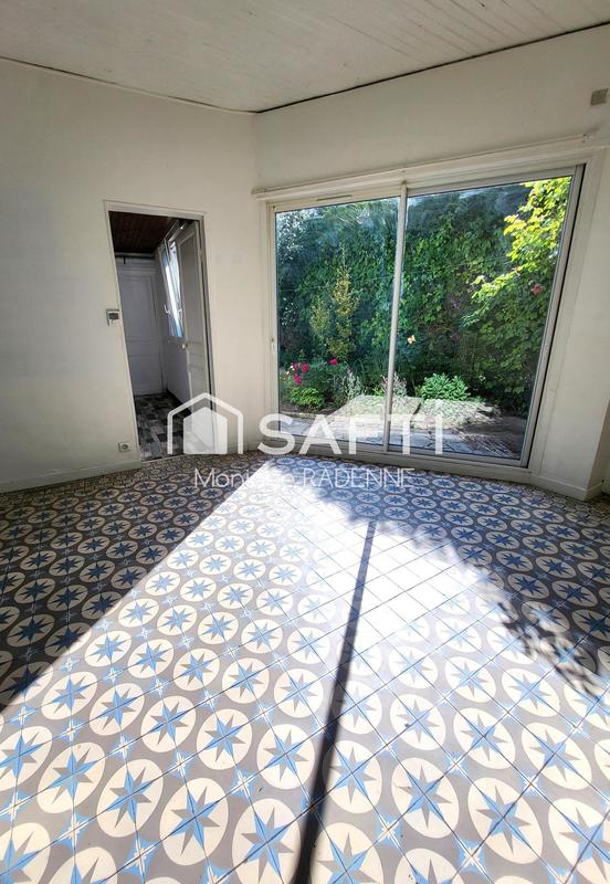 Maison - 267 m² - 12 pièces