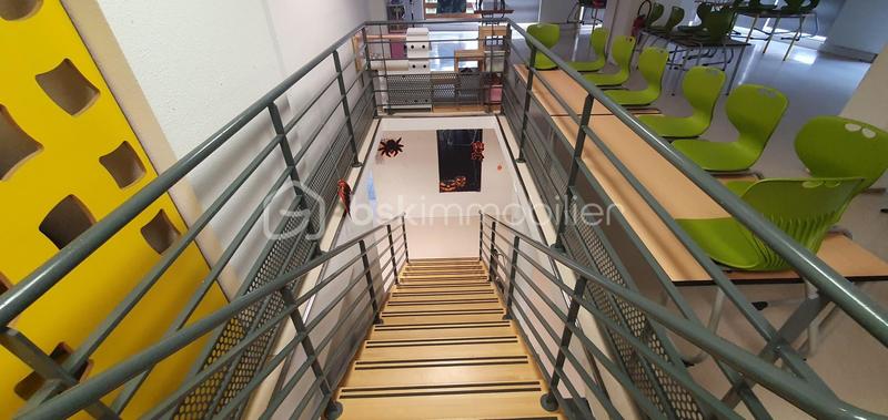 Bureau - 531 m² - 12 pièces