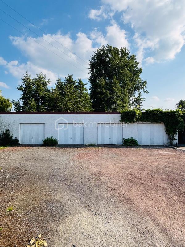 Terrain industriel - 1 329 m²