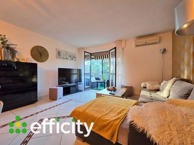 Appartement - 90 m² - 4 pièces