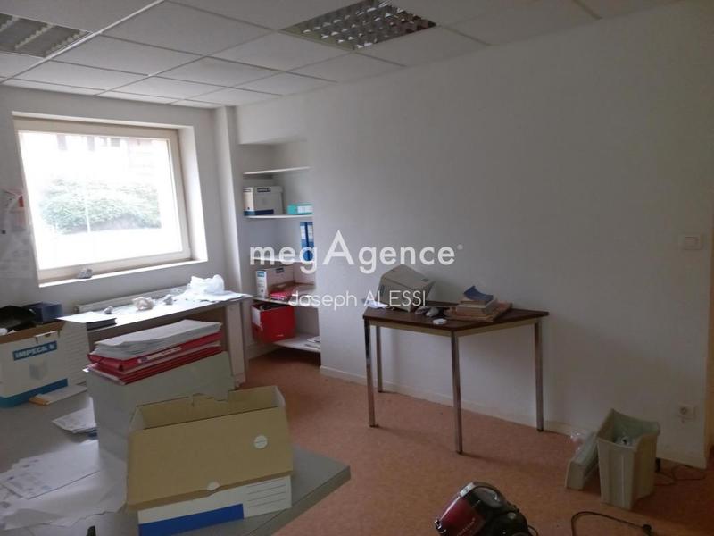 Bureau - 274 m² - 18 pièces