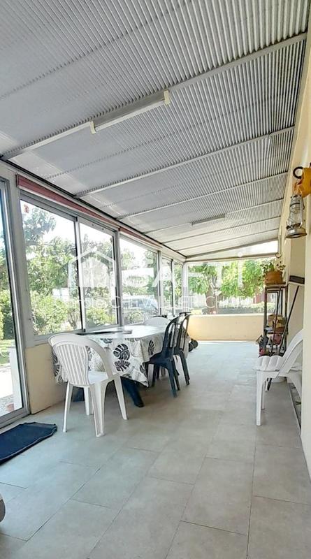 Maison - 175 m² - 10 pièces