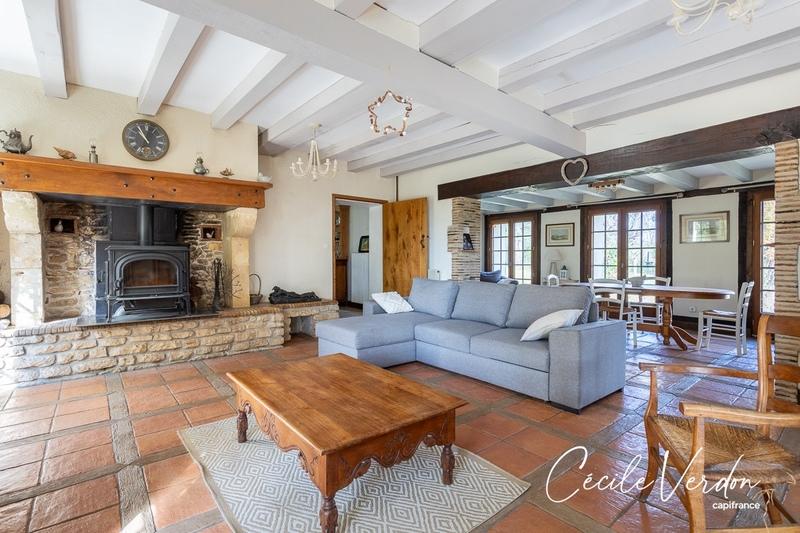 Corps de ferme - 250 m² - 7 pièces