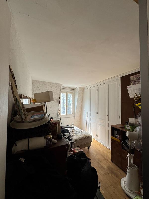 Maison - 270 m² - 11 pièces