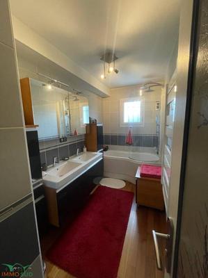 Maison - 105 m² - 5 pièces