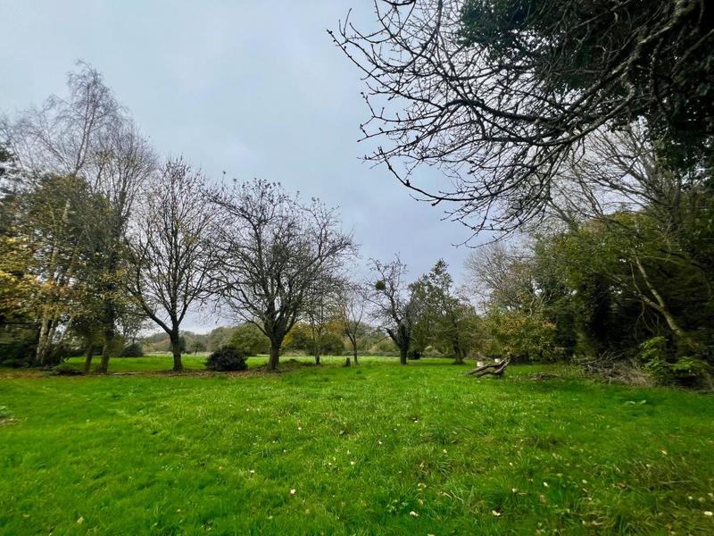 Propriété - 275 m² - 11 pièces