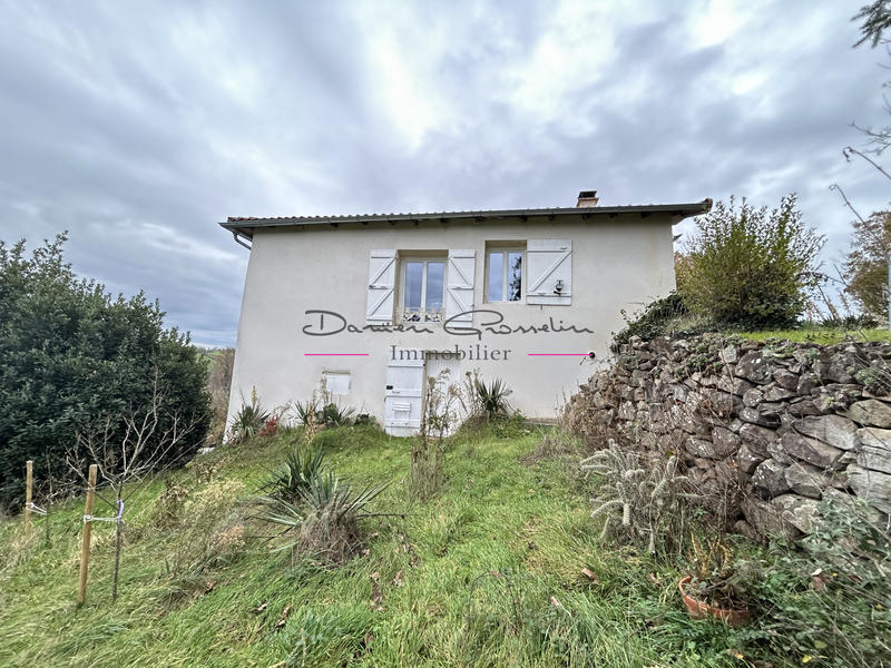 Maison - 101 m² - 5 pièces