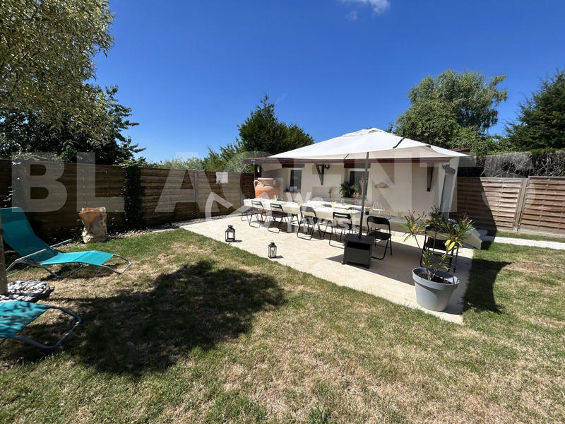 Maison - 219 m² - 6 pièces