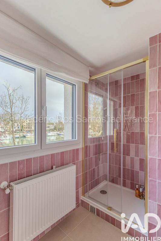 Maison - 200 m² - 6 pièces