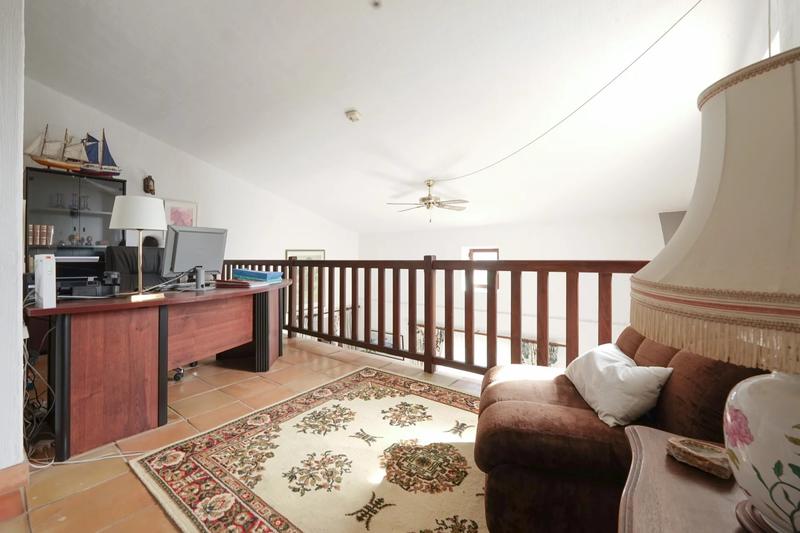 Villa - 204 m² - 7 pièces