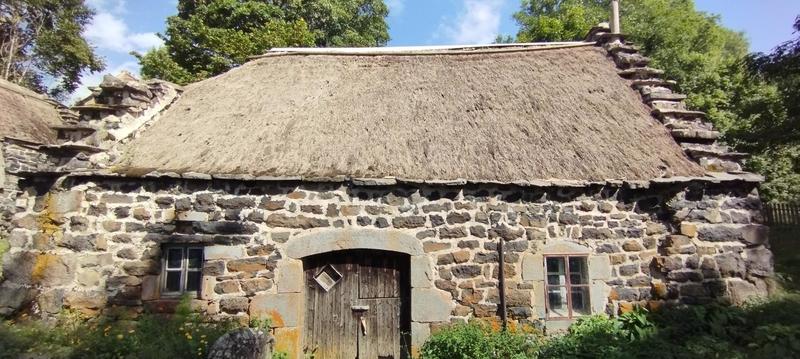 Maison - 210 m² - 6 pièces