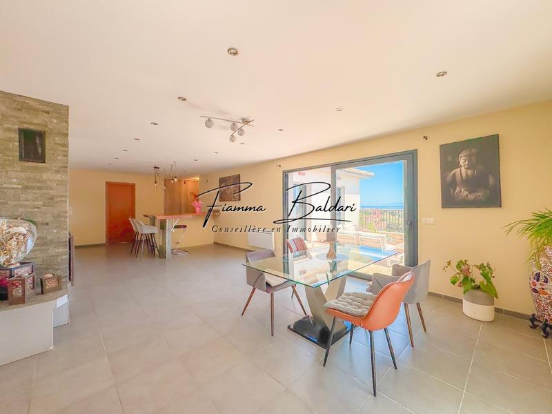 Villa - 175 m² - 7 pièces