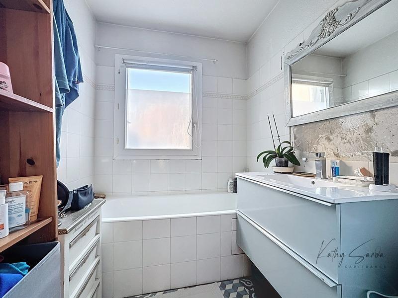 Appartement - 82 m² - 3 pièces