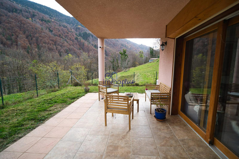 Maison traditionnelle - 202 m² - 8 pièces