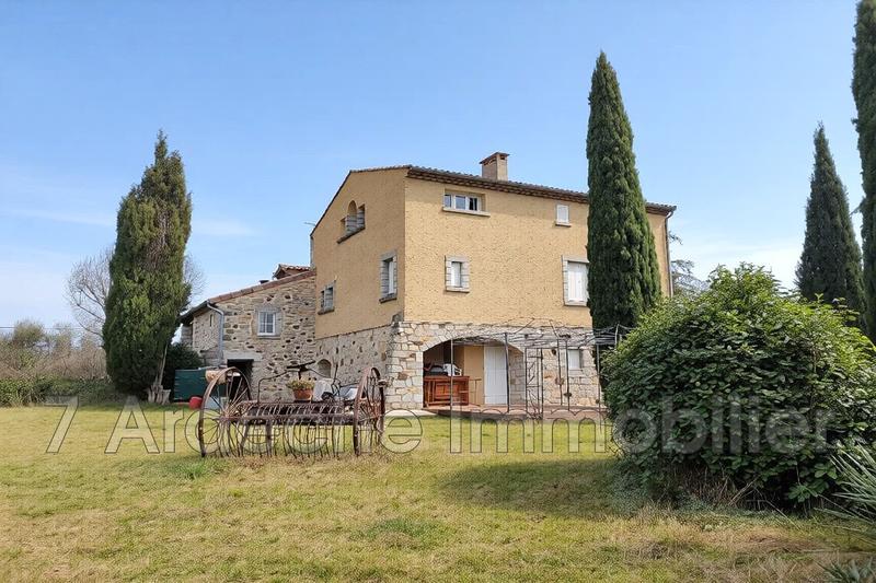 Maison - 398 m² - 13 pièces