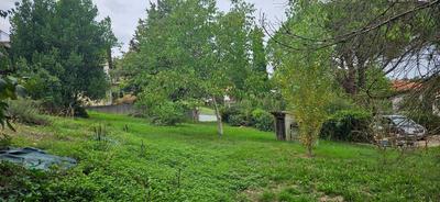 Terrain constructible - 672 m²