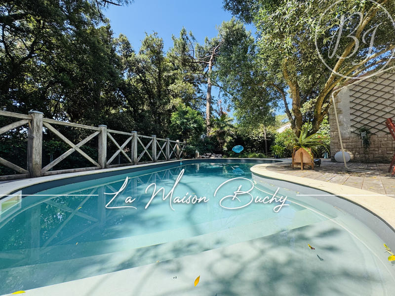 Maison - 167 m² - 6 pièces