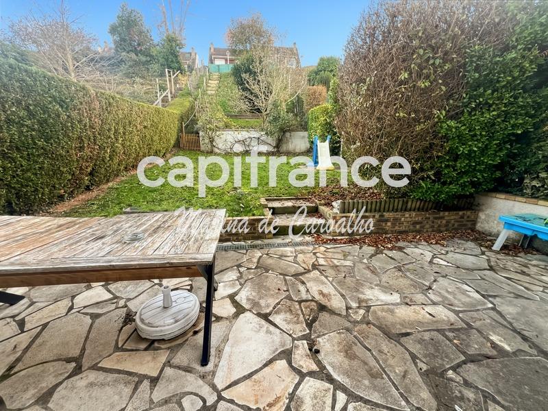 Maison - 93 m² - 4 pièces