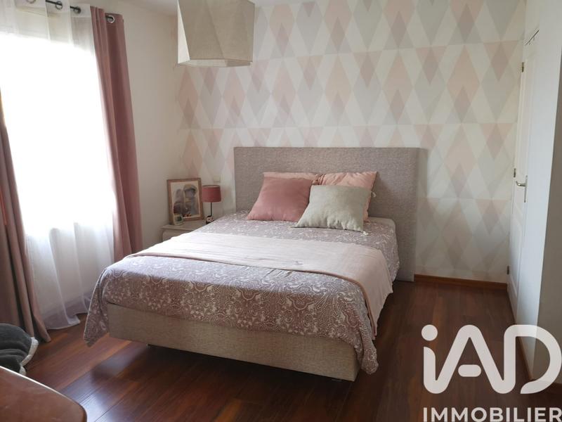 Maison - 137 m² - 6 pièces