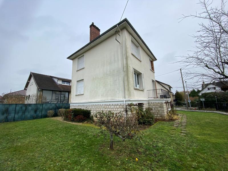 Maison - 101 m² - 5 pièces