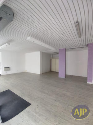 Local commercial - 110 m²